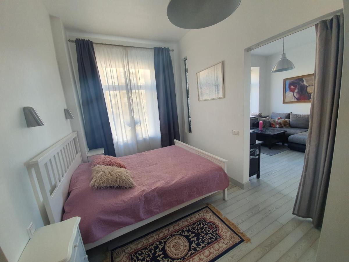 Apartment With Stained Glass *